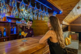 Leopard Reach Yala By Seven Angels