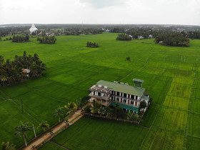 Serene Park Hotel