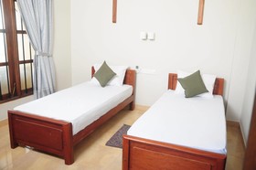 Traveller's Home Hotel