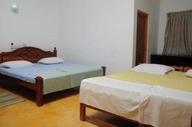 Traveller's Home Hotel