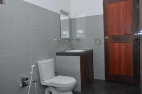 Traveller's Home Hotel