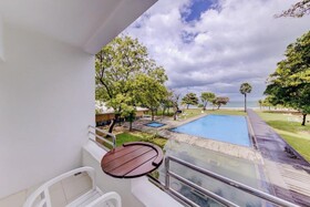 Trinco Blu by Cinnamon