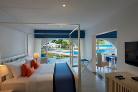 Trinco Blu by Cinnamon