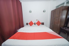 Trinnco Topaz by OYO Rooms
