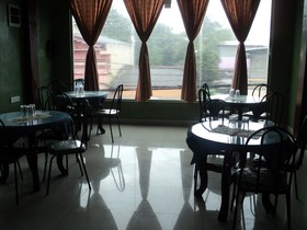 Vinoth Sri Hotel