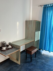 Amba Kola