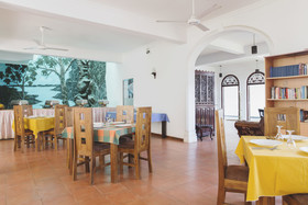 Neptune Bay Hotel