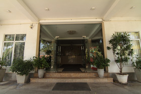 Sea Shine Beach Hotel by OYO Rooms