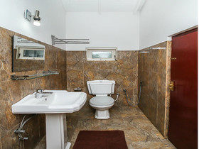 Hotel Empryean by OYO Rooms