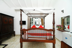 Hotel Empryean by OYO Rooms