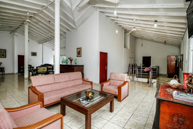 Hotel Empryean by OYO Rooms