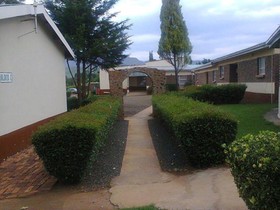 Molengoane Lodge