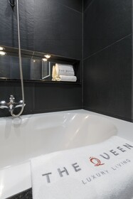 The Queen Luxury Apartments - Villa Serena