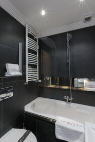 The Queen Luxury Apartments - Villa Serena