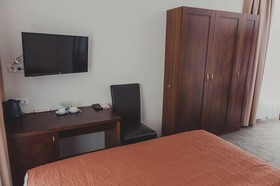 Biplan City Hotel