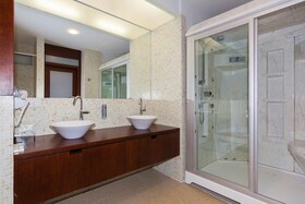 Rixwell Collection Seaside Hotel