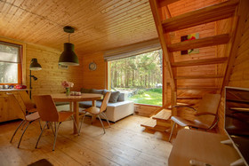 Roze Guest Houses Sklandas