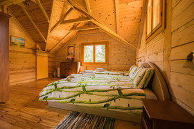 Roze Guest Houses Sklandas