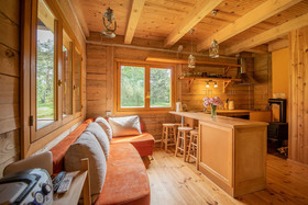 Roze Guest Houses Sklandas