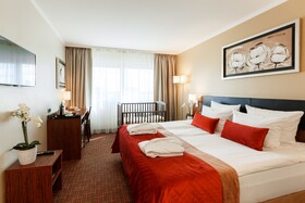 Avalon Hotel & Conferences