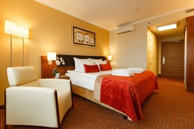 Avalon Hotel & Conferences