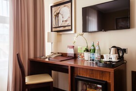 Avalon Hotel & Conferences