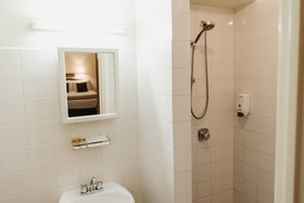 Airport Hotel Mara