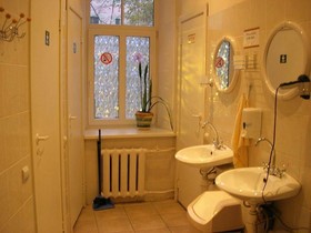Elizabeth's Youth Hostel