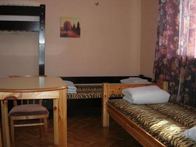 Elizabeth's Youth Hostel