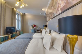 Grand Poet Hotel by Semarah
