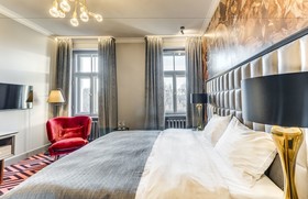 Grand Poet Hotel by Semarah