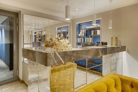 Grand Poet Hotel by Semarah