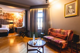 Grand Poet Hotel by Semarah