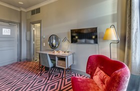 Grand Poet Hotel by Semarah