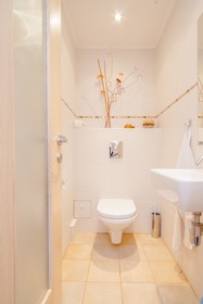 Rija Hotel TIA