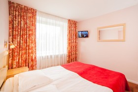 Rija Hotel TIA