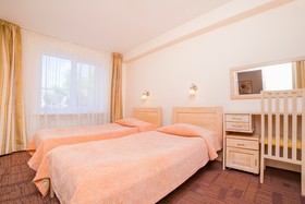Rija Hotel TIA