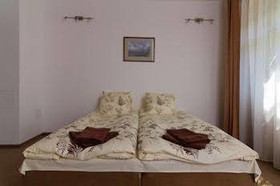 Janne Hotel