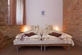 Janne Hotel