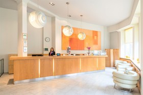Rixwell Centra Hotel