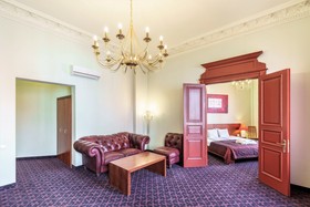 Rixwell Centra Hotel