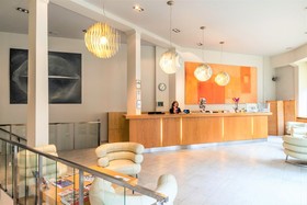 Rixwell Centra Hotel