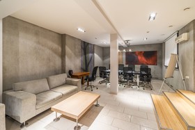 Rixwell Centra Hotel