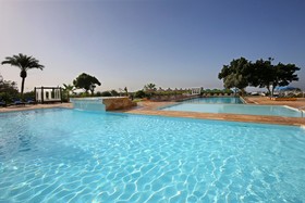 Anezi Tower Hotel & Apartments