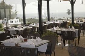 Anezi Tower Hotel & Apartments