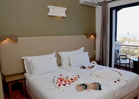 Borjs Hotel Suites & SPA