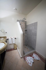 Borjs Hotel Suites & SPA