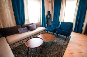 Casa Mia Family Suites
