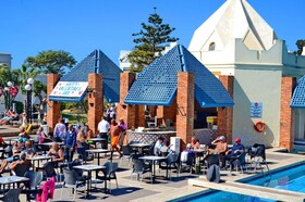 Hotel El Pueblo Tamlelt
