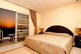 Hotel El Pueblo Tamlelt